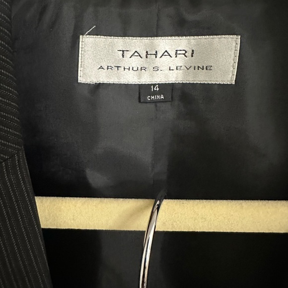 Tahari: 2 piece suit: Black pin stripe. Tahari skirt suit - Picture 6 of 6